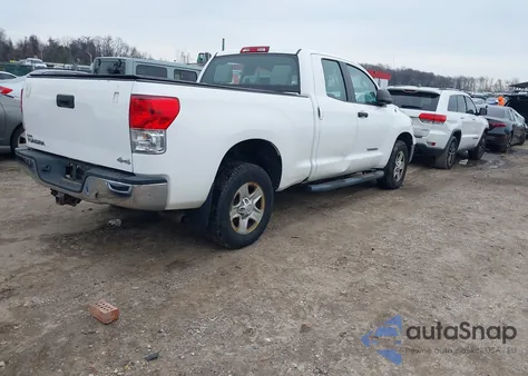 2012 Toyota Tundra Grade 4.6L V8 z USA, uszkodzony, nr VIN 5TFUM5F17CX036718